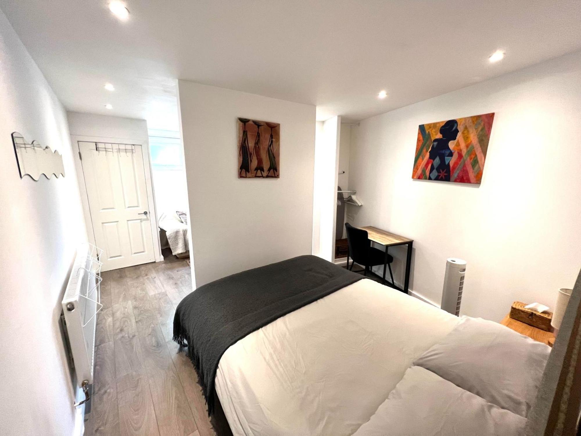 Modern Studio Apartment With Free Wifi ロンドン エクステリア 写真