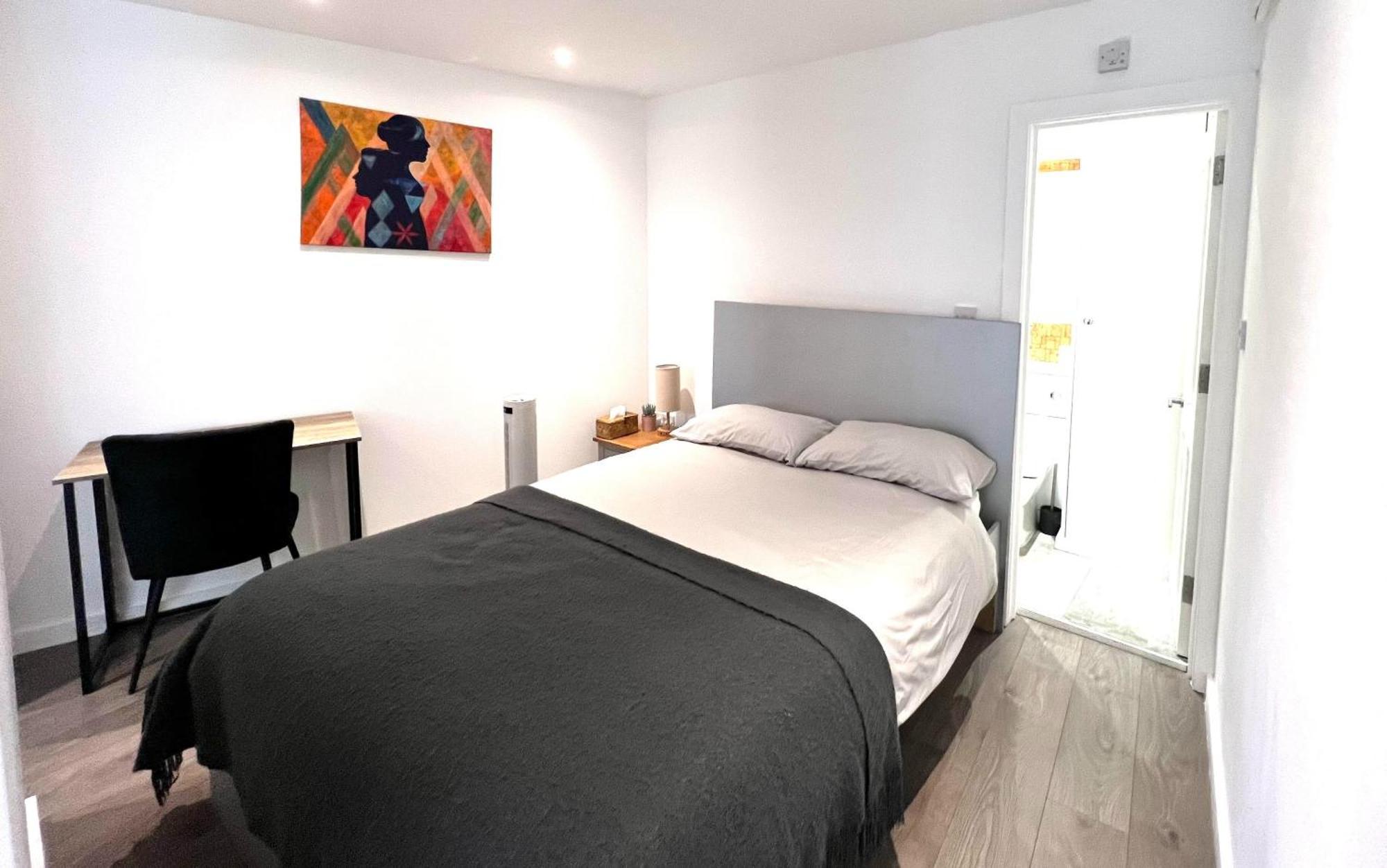 Modern Studio Apartment With Free Wifi ロンドン エクステリア 写真